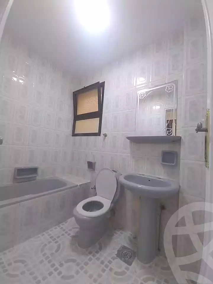 https://aqarmap.com.eg/en/listing/7211236-for-sale-alexandria-al-agamy-shataa-el-nakheel