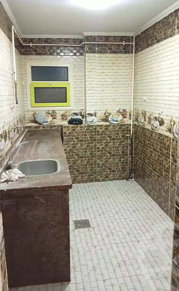 https://aqarmap.com.eg/ar/listing/7211441-for-sale-alexandria-al-agamy-lbytsh-bianchiii-el-arbaeen-st