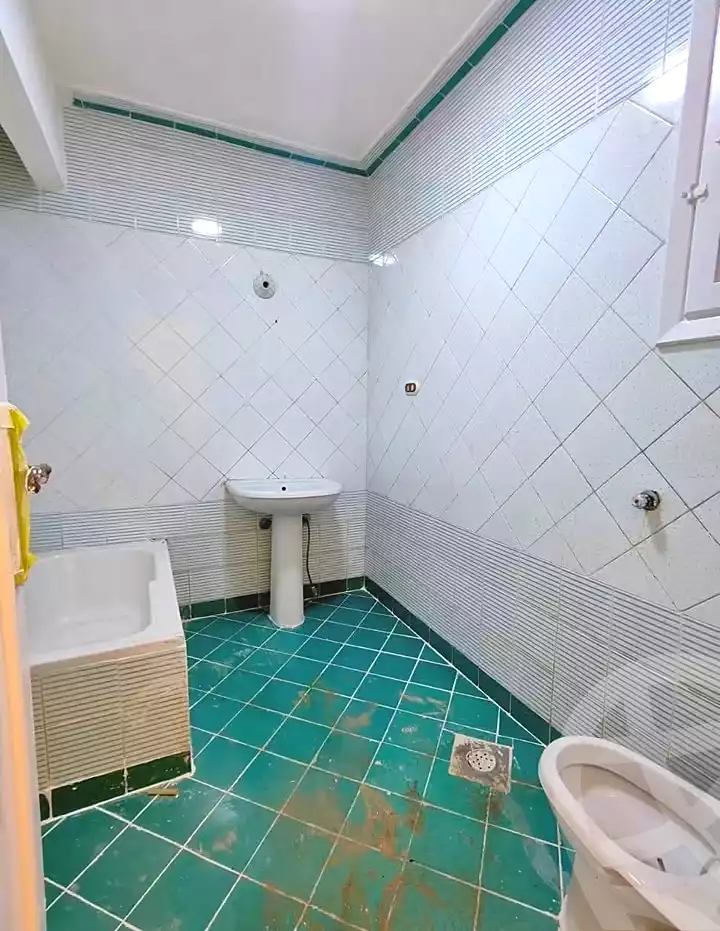 https://aqarmap.com.eg/ar/listing/7211722-for-sale-alexandria-al-agamy-shataa-el-nakheel