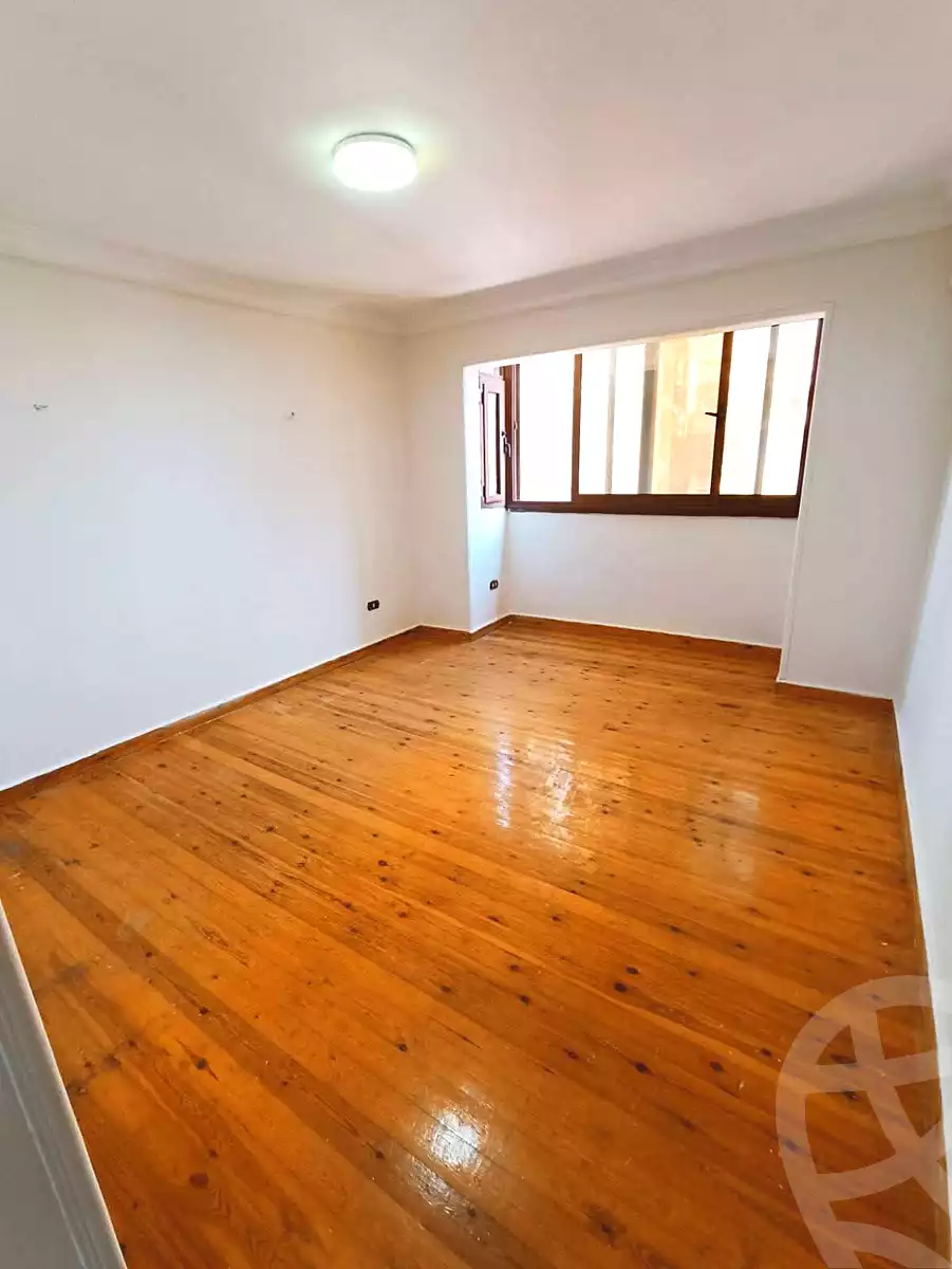 https://aqarmap.com.eg/en/listing/7211739-for-sale-alexandria-miami-iskandar-ibrahim-st
