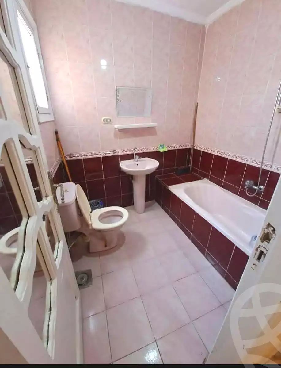 https://aqarmap.com.eg/en/listing/7211830-for-rent-alexandria-miami