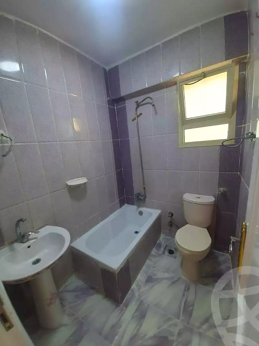 https://aqarmap.com.eg/ar/listing/7212065-for-sale-alexandria-al-agamy-shataa-el-nakheel