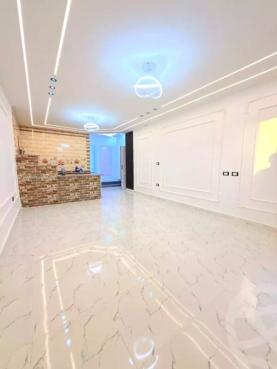 https://aqarmap.com.eg/ar/listing/7212113-for-sale-alexandria-al-agamy-shataa-el-nakheel