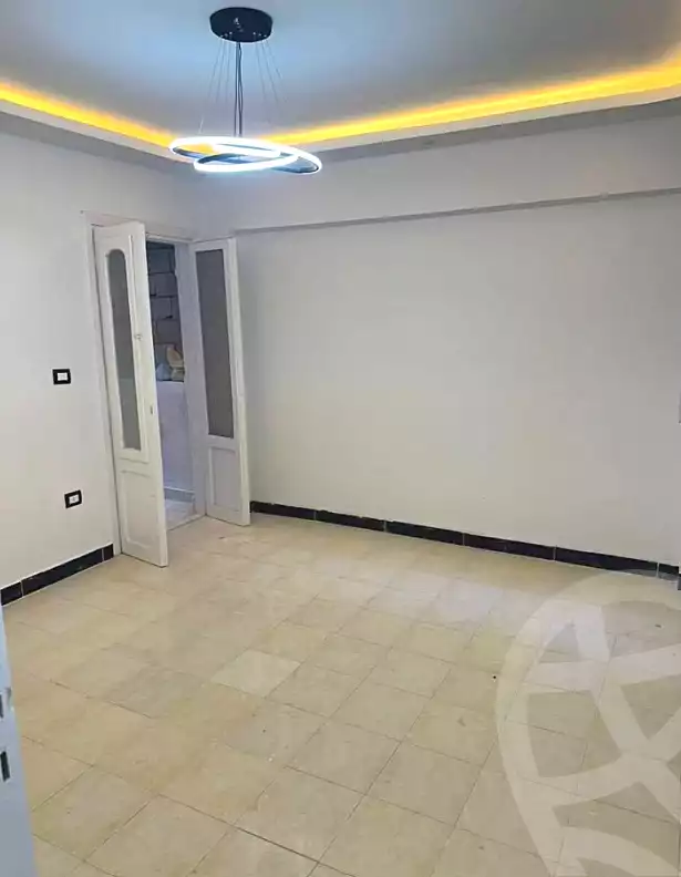https://aqarmap.com.eg/ar/listing/7212196-for-sale-alexandria-al-agamy-el-hanouvel-radwan-st