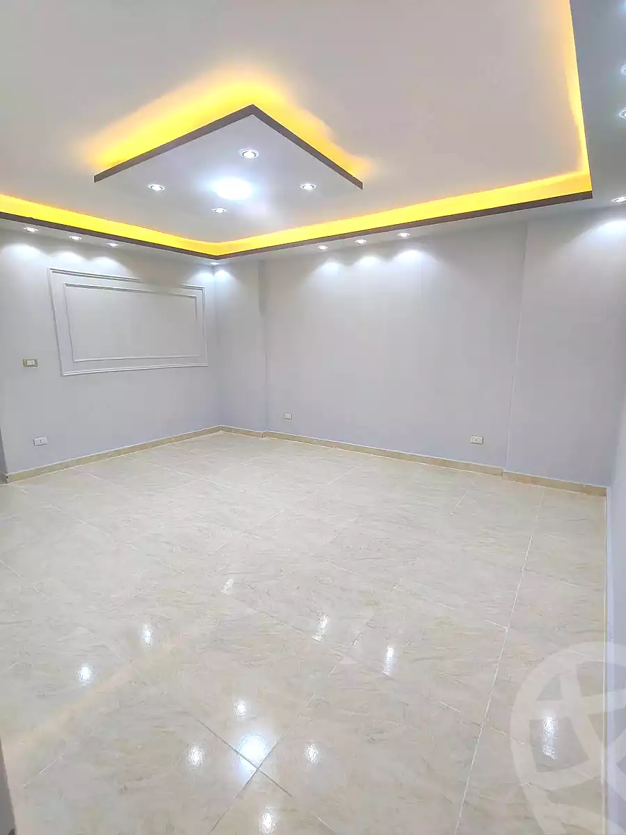 https://aqarmap.com.eg/ar/listing/7212210-for-sale-alexandria-miami-mahmoud-el-isawy-st