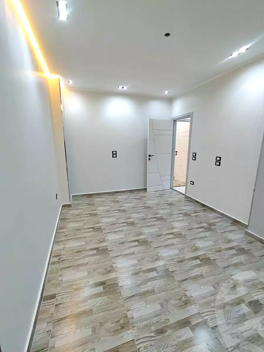 https://aqarmap.com.eg/en/listing/7212927-for-sale-cairo-6th-of-october-hadaeq-october-compounds-el-fardoos-city