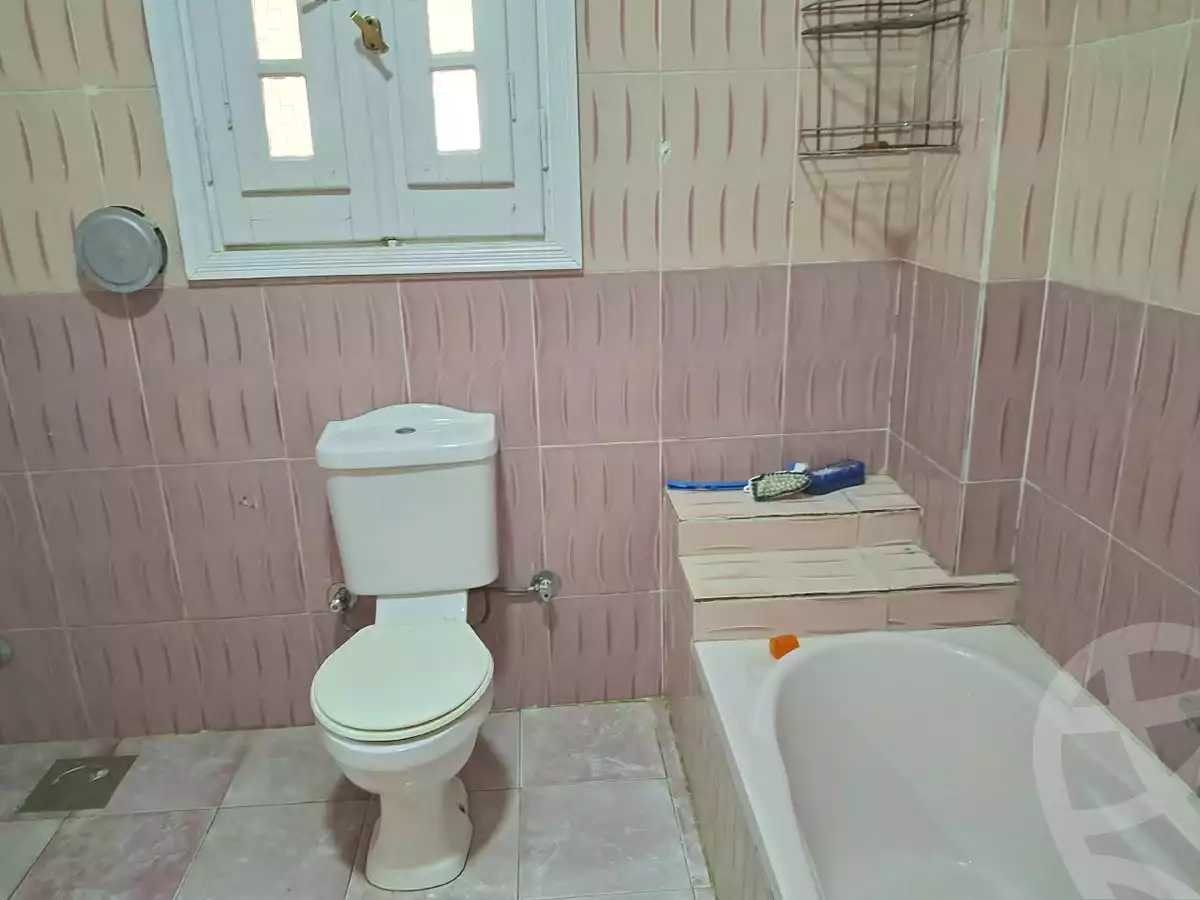 https://aqarmap.com.eg/ar/listing/7212986-for-sale-cairo-6th-of-october-el-ahyaa-neighborhood-3rd-al-hay-al-thalith-st