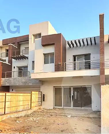 https://aqarmap.com.eg/en/listing/7212985-for-sale-cairo-new-cairo-compounds-hyde-park-centre-ville-hyde-park