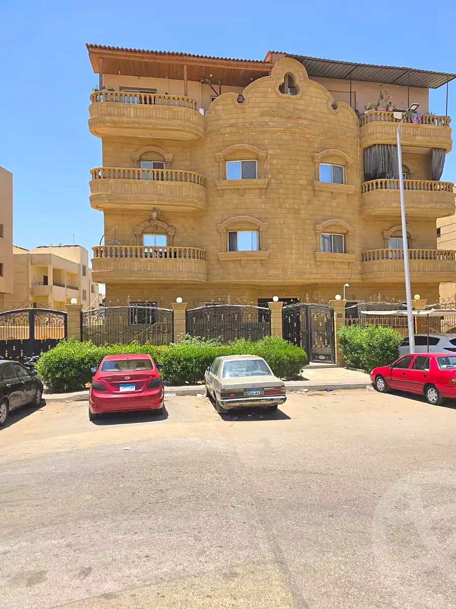 https://aqarmap.com.eg/en/listing/7213116-for-sale-cairo-new-cairo-el-ahyaa-third-neighborhood-street-16