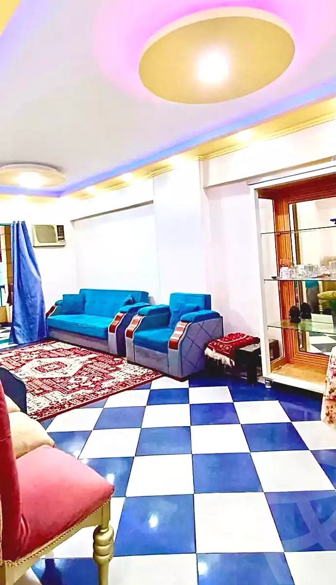 https://aqarmap.com.eg/ar/listing/7213930-for-sale-alexandria-el-asafra-shr-45