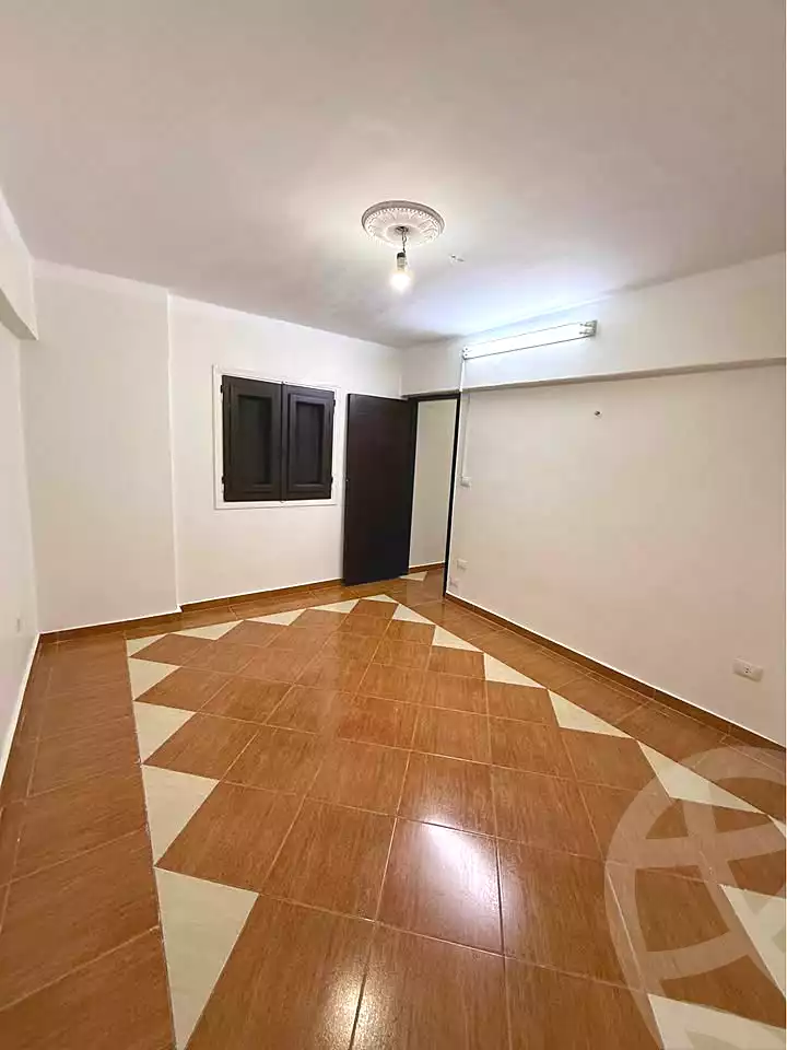 https://aqarmap.com.eg/en/listing/7214064-for-sale-alexandria-el-asafra-l-sfr-bhry