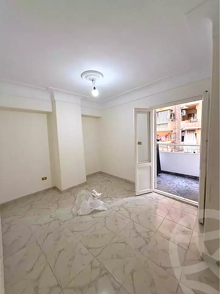 https://aqarmap.com.eg/ar/listing/7214077-for-sale-alexandria-sydy-bshr-sydy-bshr-bhry-abd-el-salam-aref-st