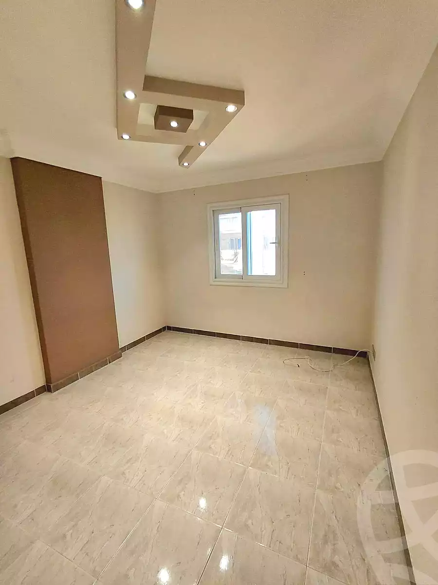 https://aqarmap.com.eg/ar/listing/7214171-for-sale-alexandria-sydy-bshr-sydy-bshr-bhry-khalil-hamada-st