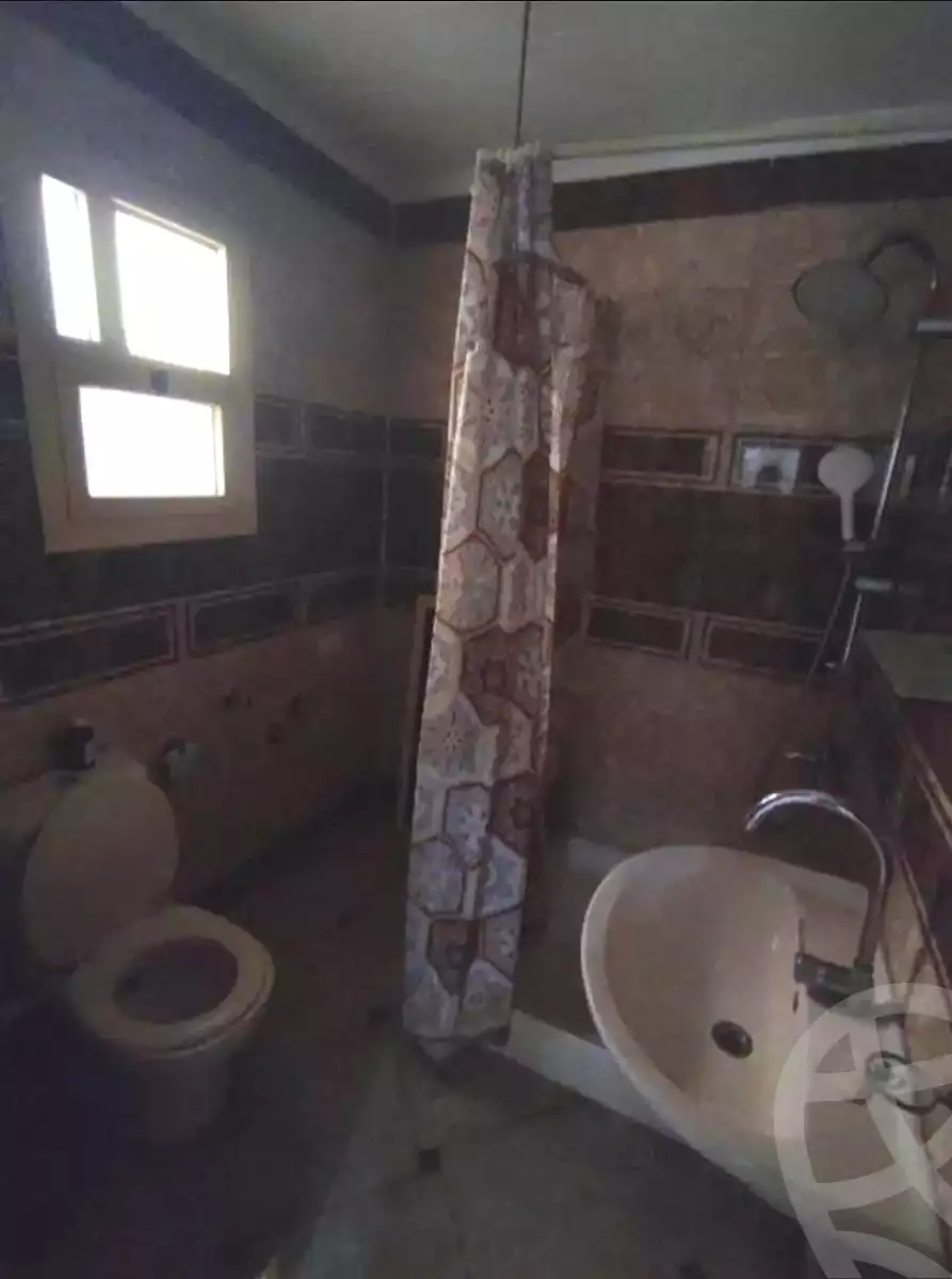 https://aqarmap.com.eg/ar/listing/7214219-for-rent-alexandria-moharram-bey