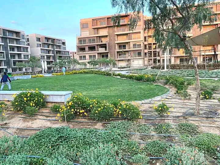 https://aqarmap.com.eg/ar/listing/7214704-for-sale-cairo-new-cairo-compounds-blm-hylz-nyw-kyrw