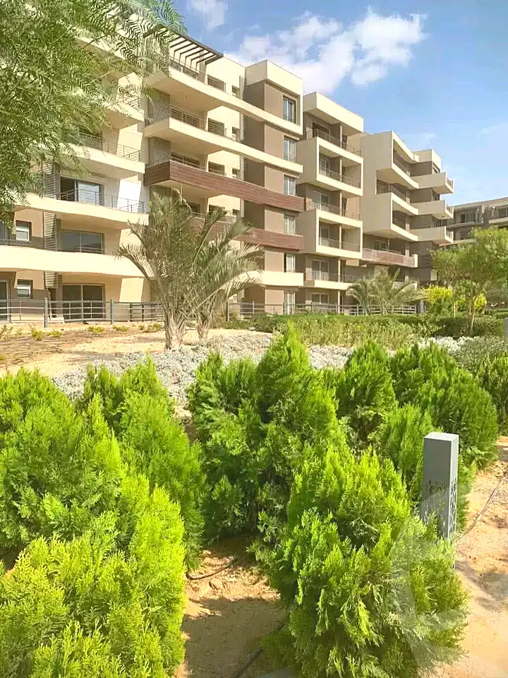 https://aqarmap.com.eg/ar/listing/7214795-for-sale-cairo-new-cairo-compounds-blm-hylz-nyw-kyrw