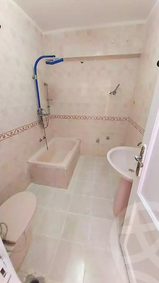 https://aqarmap.com.eg/ar/listing/7215302-for-sale-alexandria-al-agamy-shataa-el-nakheel