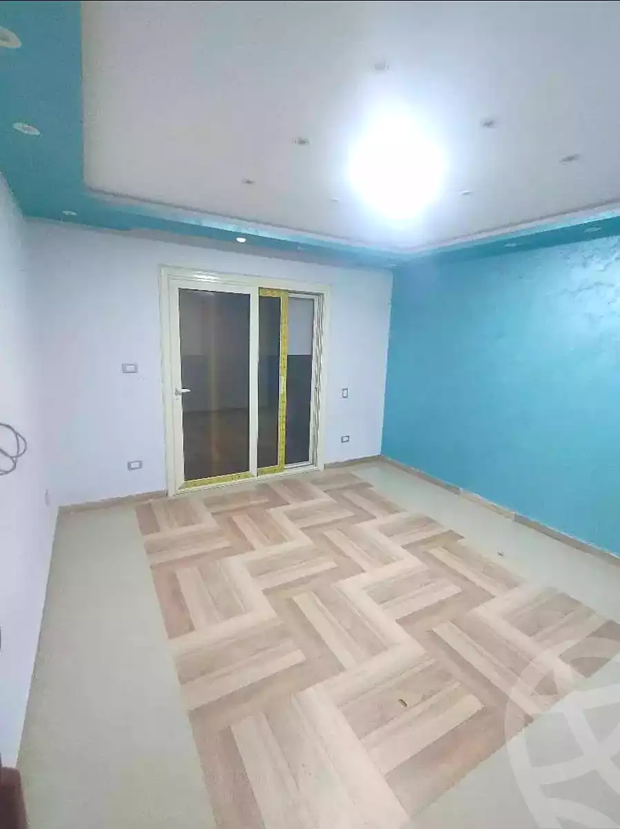https://aqarmap.com.eg/ar/listing/7215719-for-rent-alexandria-new-miami-eskot