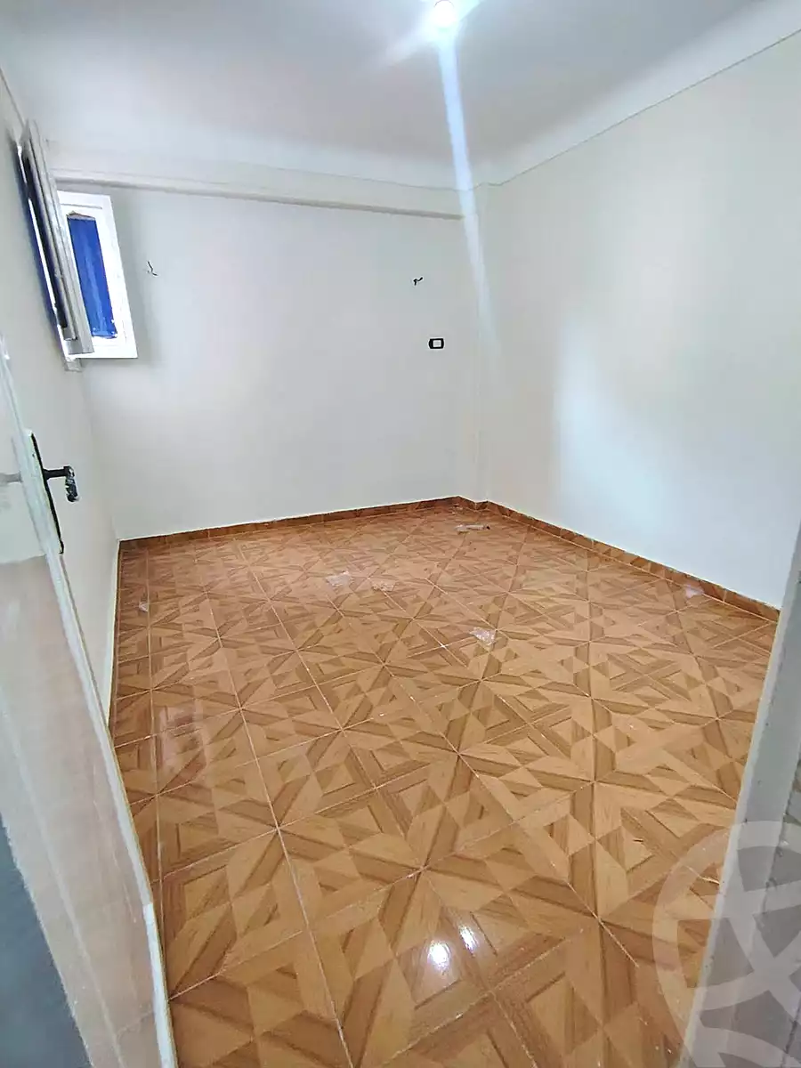 https://aqarmap.com.eg/ar/listing/7215983-for-sale-alexandria-lsywf-el-falki