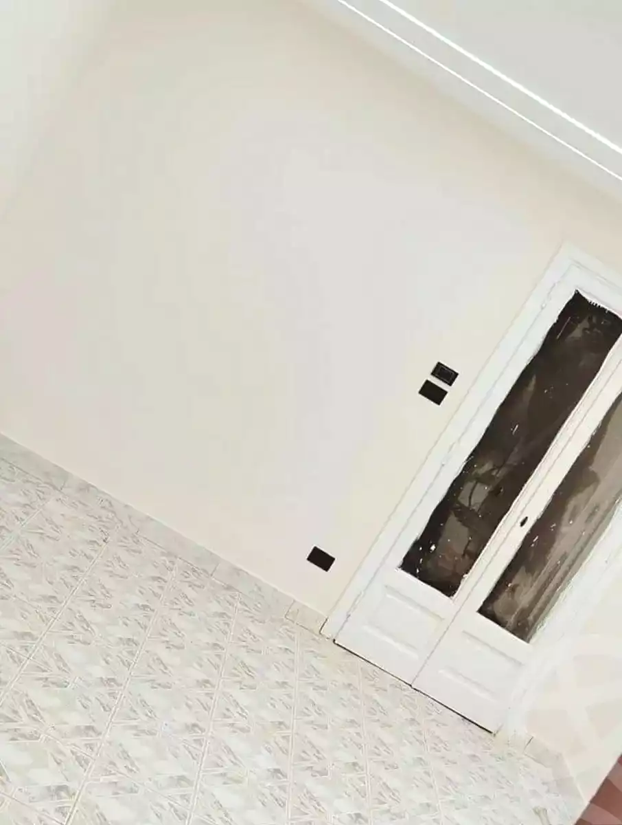 https://aqarmap.com.eg/ar/listing/7215981-for-rent-alexandria-miami-iskandar-ibrahim-st