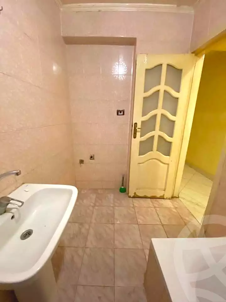 https://aqarmap.com.eg/ar/listing/7215998-for-rent-cairo-el-haram-shareaa-el-haram