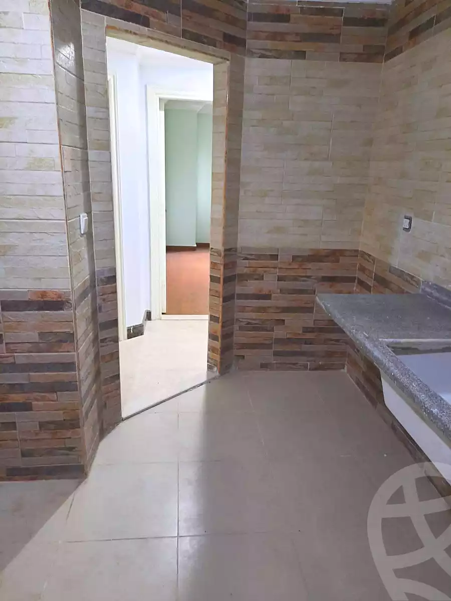 https://aqarmap.com.eg/ar/listing/7216122-for-sale-alexandria-kafr-abdo
