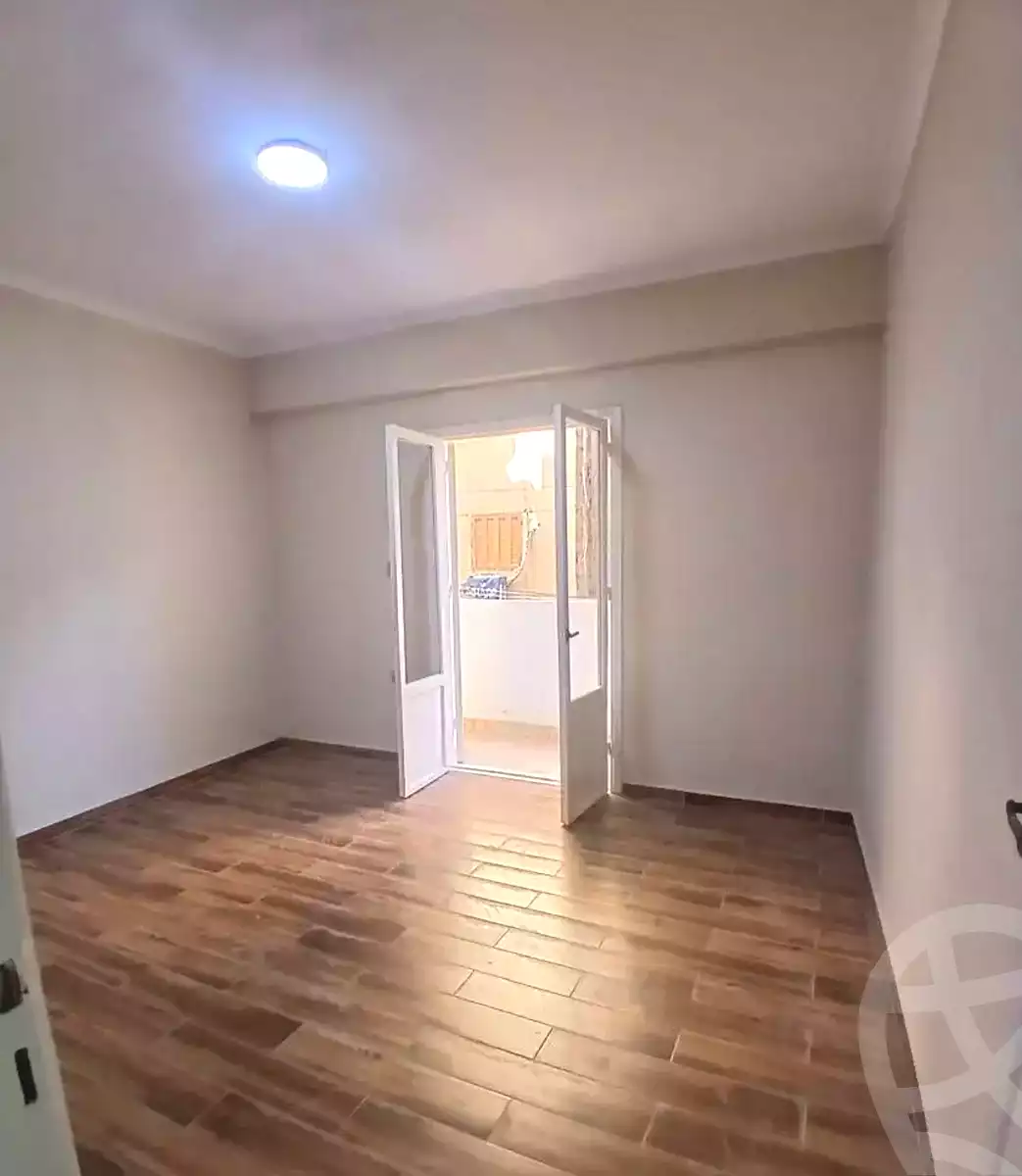 https://aqarmap.com.eg/ar/listing/7216165-for-sale-alexandria-el-asafra-ahmed-tiesser-st