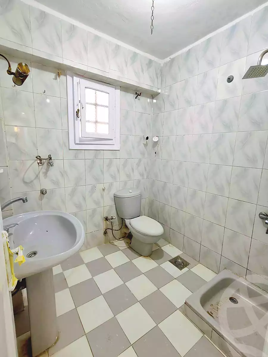 https://aqarmap.com.eg/ar/listing/7216182-for-sale-alexandria-al-agamy-shataa-el-nakheel
