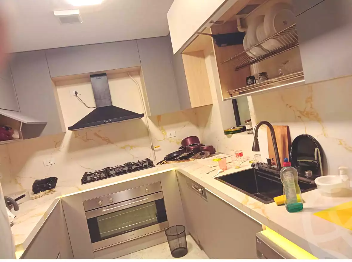 https://aqarmap.com.eg/ar/listing/7199229-for-rent-cairo-new-cairo-compounds-villette-kmbwnd-sky-kwndwz-swdyk-villette