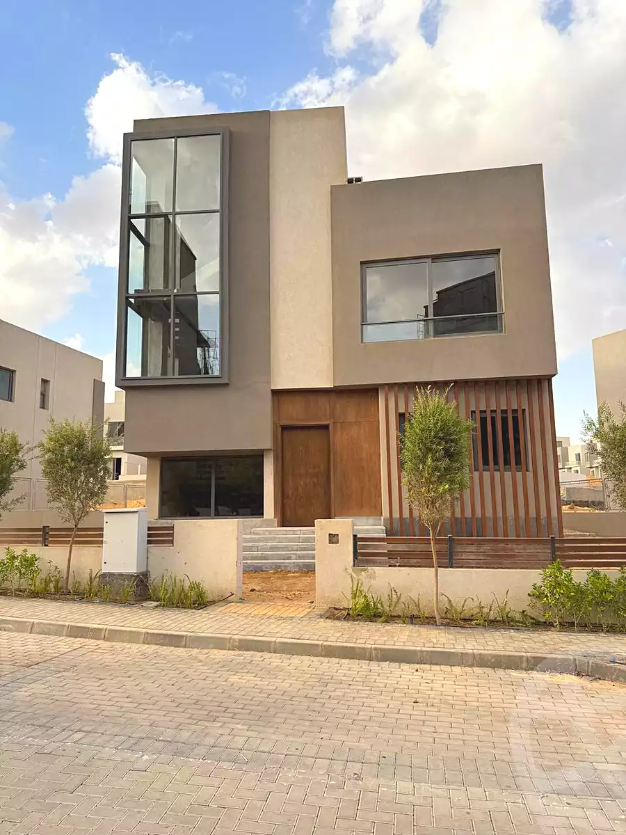 https://aqarmap.com.eg/en/listing/7216477-for-sale-cairo-new-administrative-capital-r7-vinci