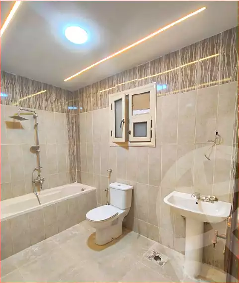 https://aqarmap.com.eg/ar/listing/7216526-for-sale-alexandria-miami-street-57