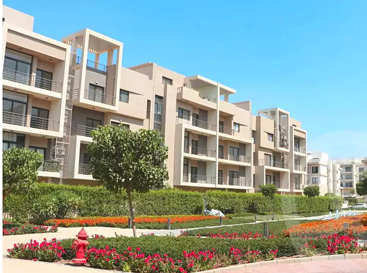 https://aqarmap.com.eg/en/listing/7216603-for-sale-cairo-new-cairo-compounds-fifth-square