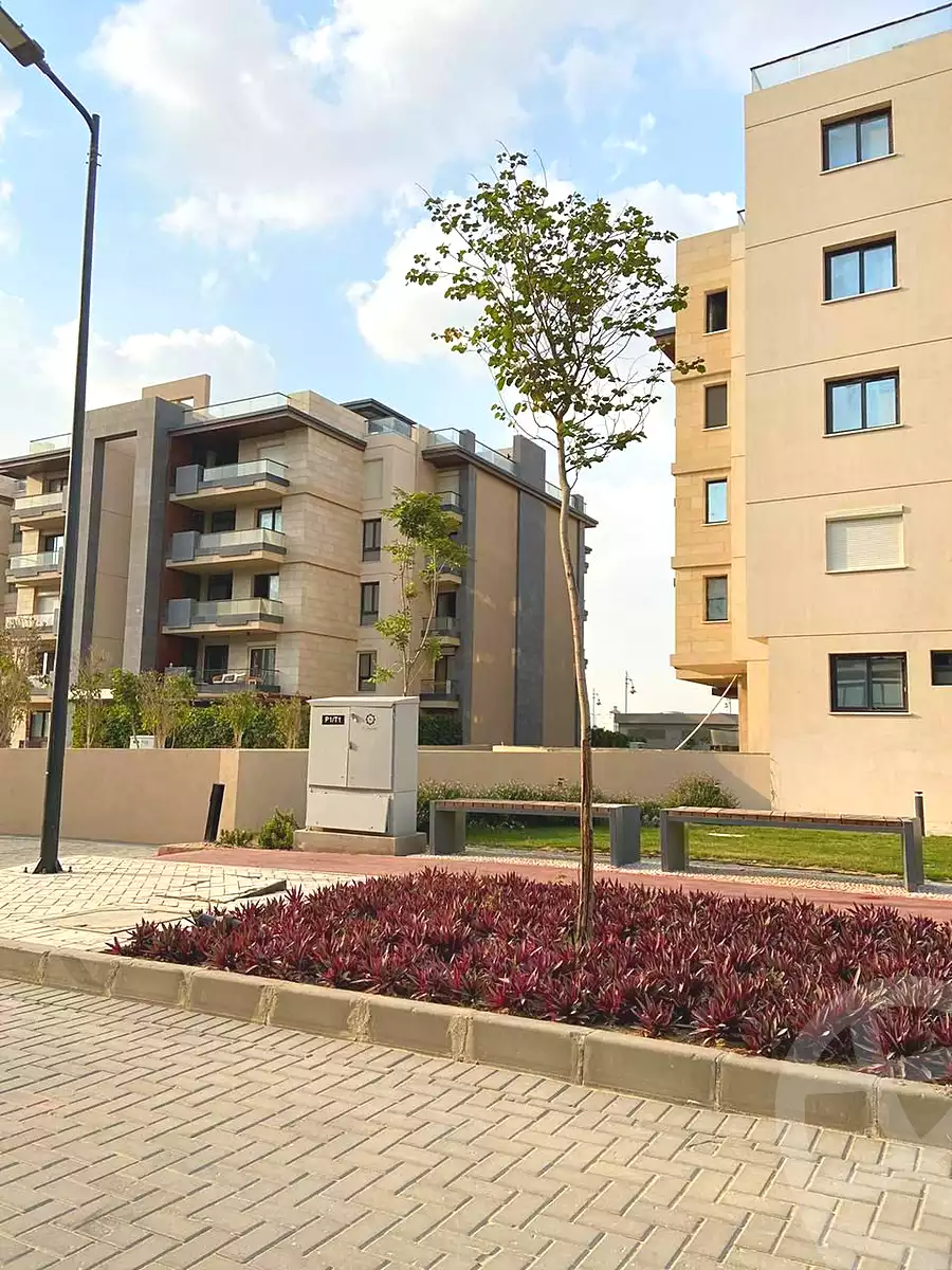 https://aqarmap.com.eg/ar/listing/7216974-for-sale-cairo-new-cairo-compounds-azad