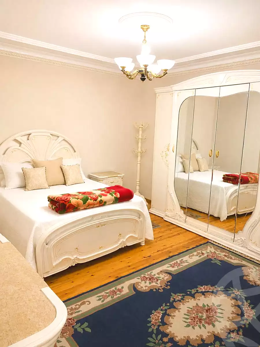 https://aqarmap.com.eg/ar/listing/7217050-for-rent-cairo-el-sheikh-zayed-city-el-hay-elthamen-area-1