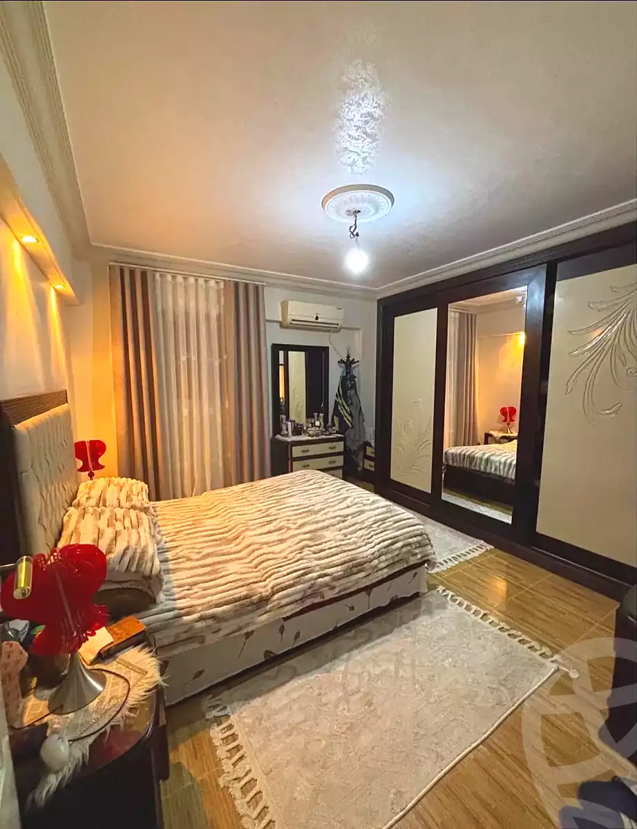 https://aqarmap.com.eg/ar/listing/7217430-for-sale-alexandria-lsywf-el-seyouf-bahri-branched-from-ali-hipa-st