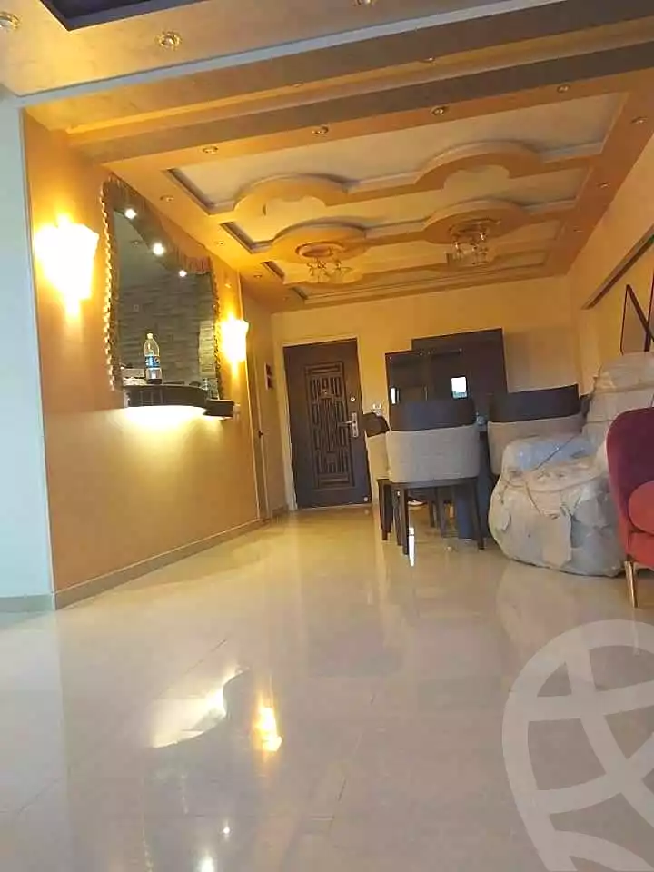 https://aqarmap.com.eg/ar/listing/7217848-for-sale-cairo-helwan-helwan-el-sharkeya-ryad-pasha-st