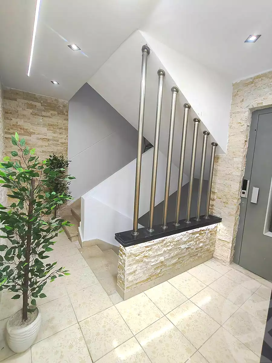 https://aqarmap.com.eg/ar/listing/7218026-for-sale-alexandria-sydy-bshr-sydy-bshr-bhry-shr-mhmwd-l-yswy