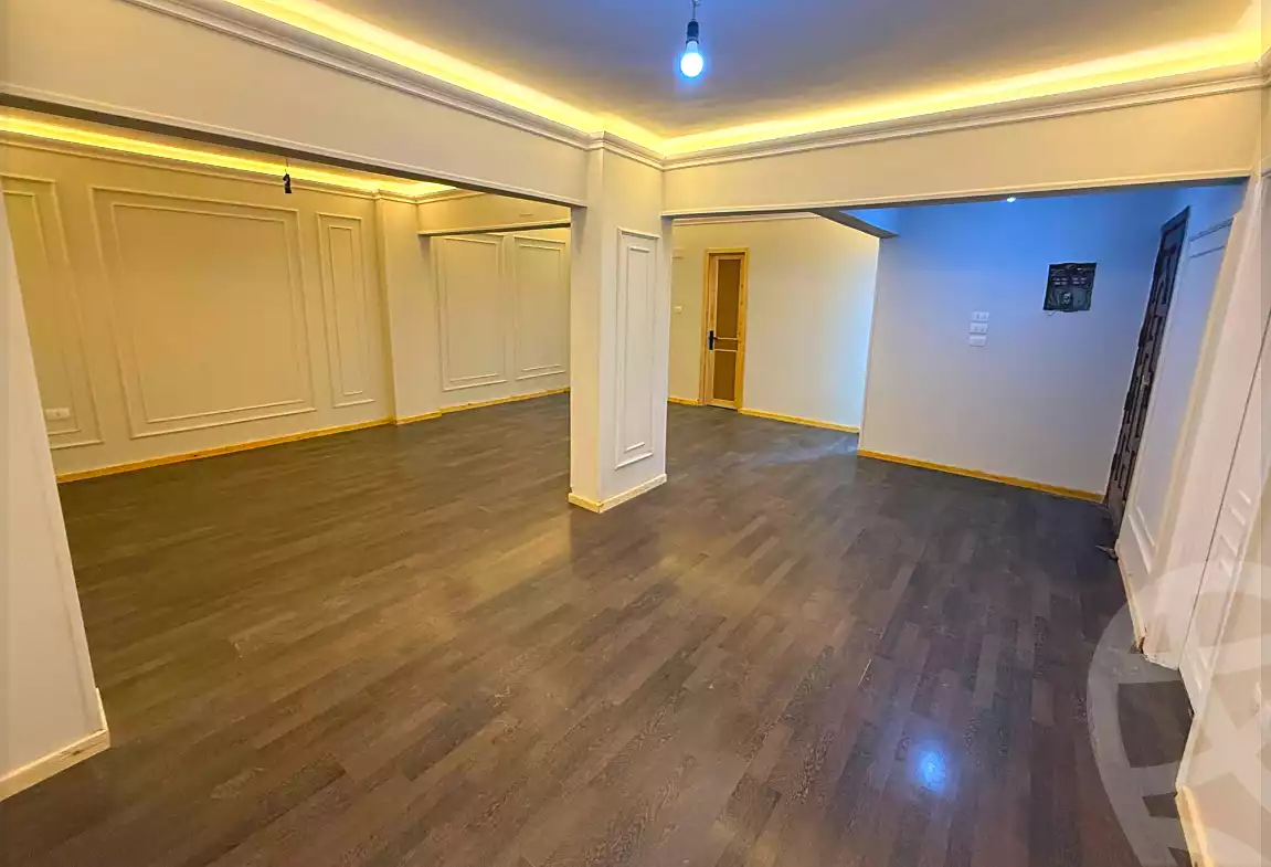 https://aqarmap.com.eg/en/listing/7218098-for-sale-cairo-helwan-azam-mosque-st