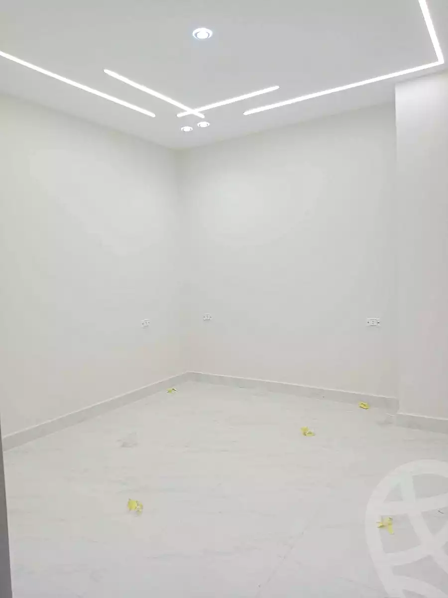 https://aqarmap.com.eg/ar/listing/7218533-for-sale-cairo-el-haram-el-lebeny-soltan-khattab-st