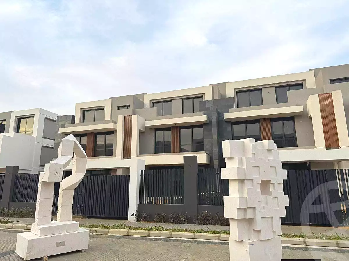 https://aqarmap.com.eg/en/listing/7218757-for-sale-cairo-new-cairo-compounds-el-patio-town-compound-la-vista