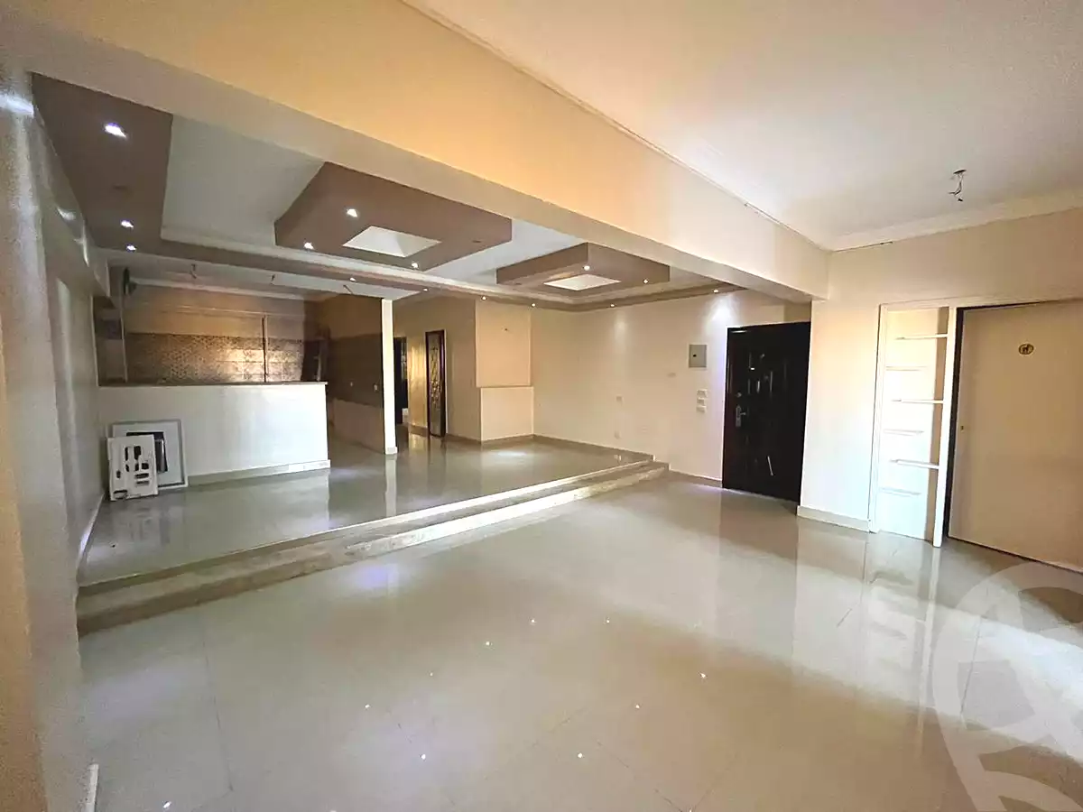 https://aqarmap.com.eg/ar/listing/7218801-for-sale-cairo-new-cairo-el-yassamin-el-yasmeen-3-mohamed-rahim-st