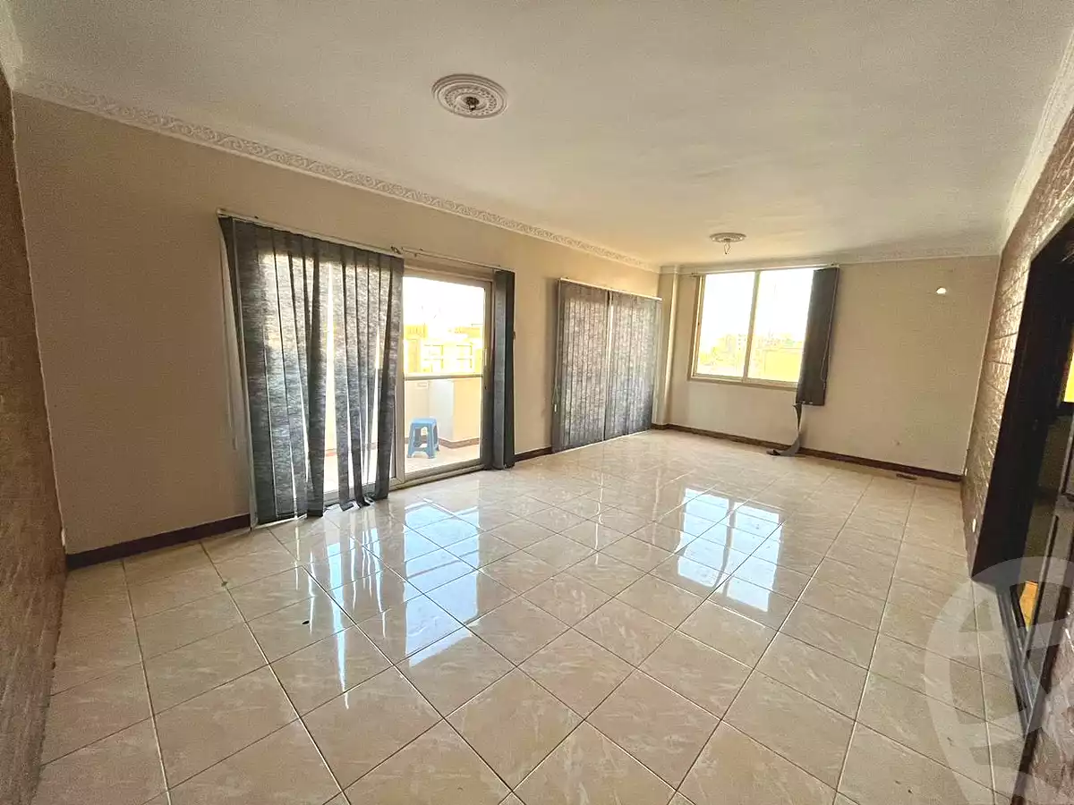 https://aqarmap.com.eg/ar/listing/7218801-for-sale-cairo-new-cairo-el-yassamin-el-yasmeen-3-mohamed-rahim-st