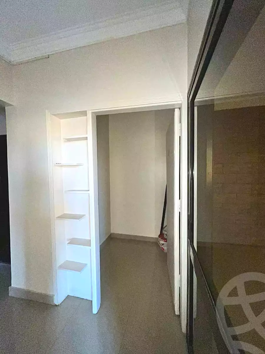 https://aqarmap.com.eg/ar/listing/7218801-for-sale-cairo-new-cairo-el-yassamin-el-yasmeen-3-mohamed-rahim-st
