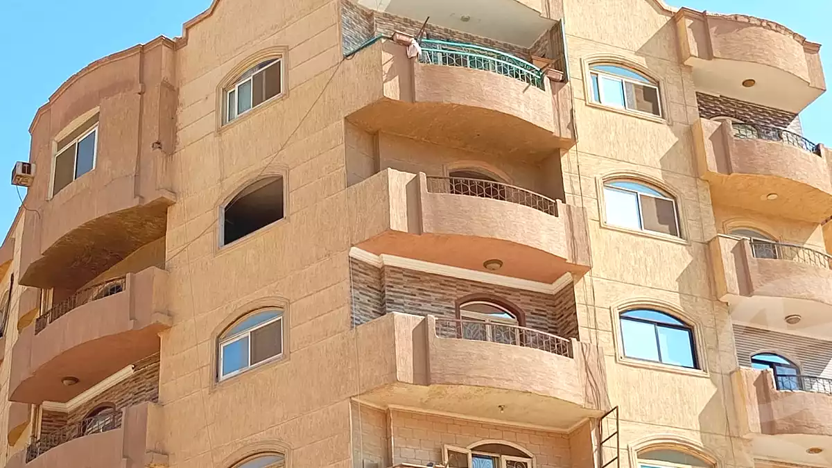 https://aqarmap.com.eg/ar/listing/7198896-for-sale-cairo-6th-of-october-el-ahyaa-neighborhood-3rd-mohmmed-imad-ragheb-st