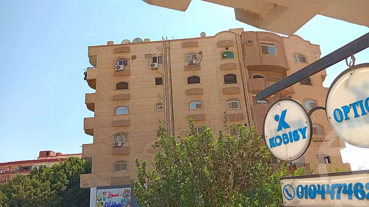 https://aqarmap.com.eg/ar/listing/7198896-for-sale-cairo-6th-of-october-el-ahyaa-neighborhood-3rd-mohmmed-imad-ragheb-st