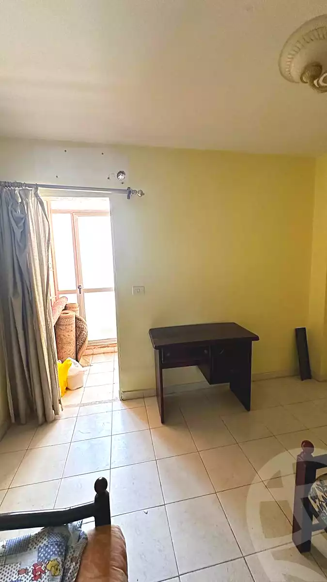 https://aqarmap.com.eg/ar/listing/7219298-for-sale-cairo-new-cairo-lrhb-city-phase-1-ahmed-rami-st