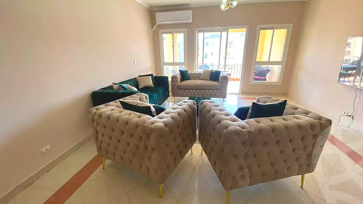 https://aqarmap.com.eg/ar/listing/7219345-for-rent-cairo-6th-of-october-shr-drym-lnd
