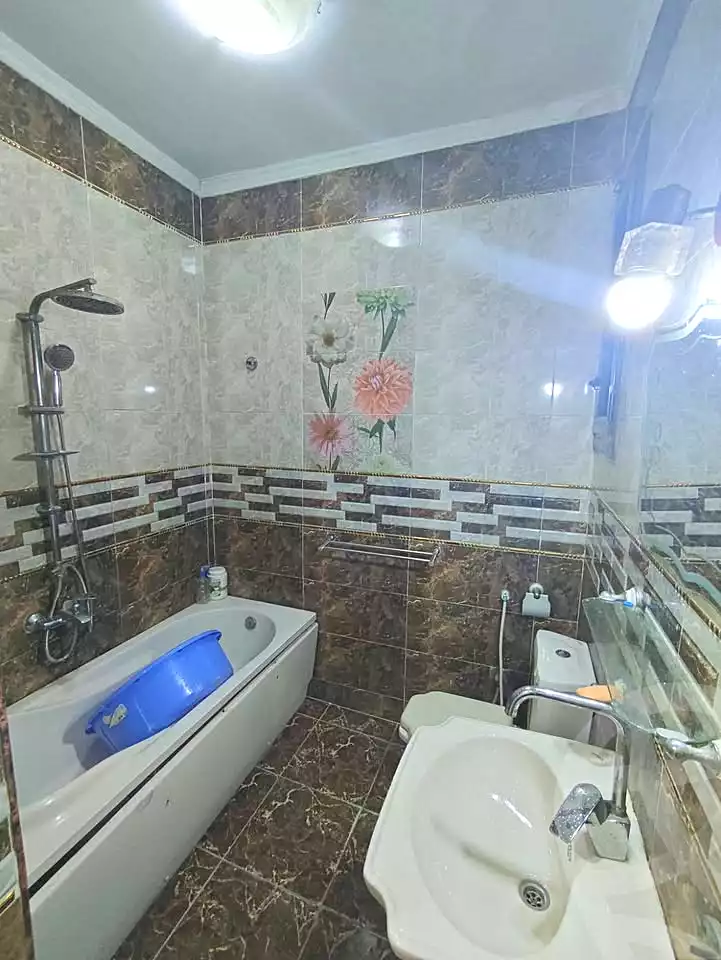 https://aqarmap.com.eg/ar/listing/7219631-for-sale-cairo-helwan-hadayek-helwan-el-khashab-canal