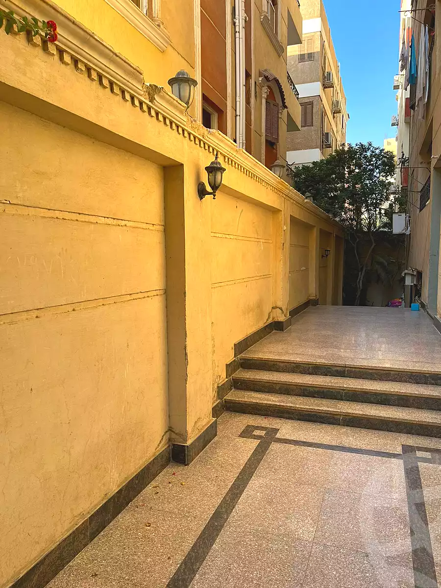 https://aqarmap.com.eg/ar/listing/7219707-for-sale-cairo-6th-of-october-central-axis