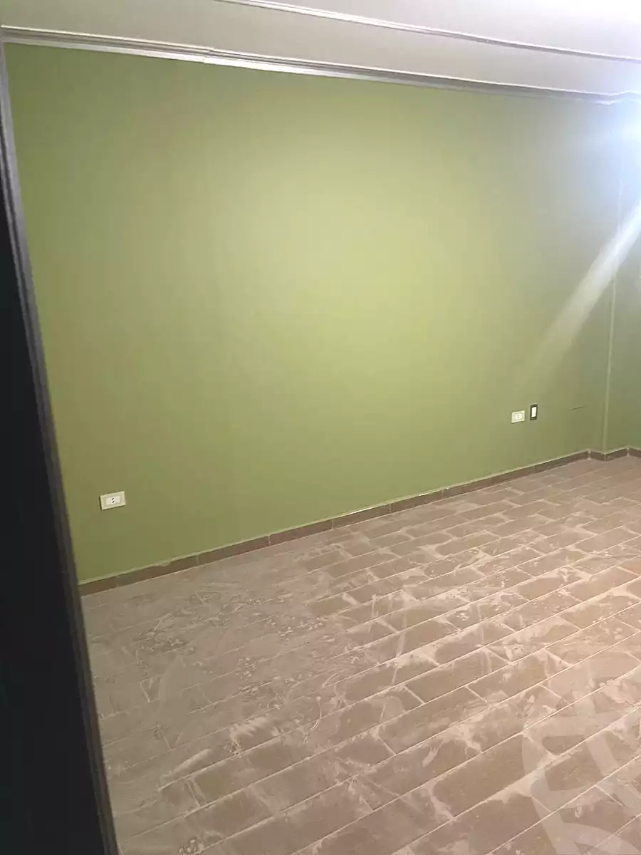 https://aqarmap.com.eg/ar/listing/7219778-for-sale-cairo-6th-of-october-el-ahyaa-neighborhood-3rd-al-hay-al-thalith-st